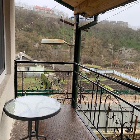 Вуличок Apartment Kamianets-Podilskyi Ngoại thất bức ảnh