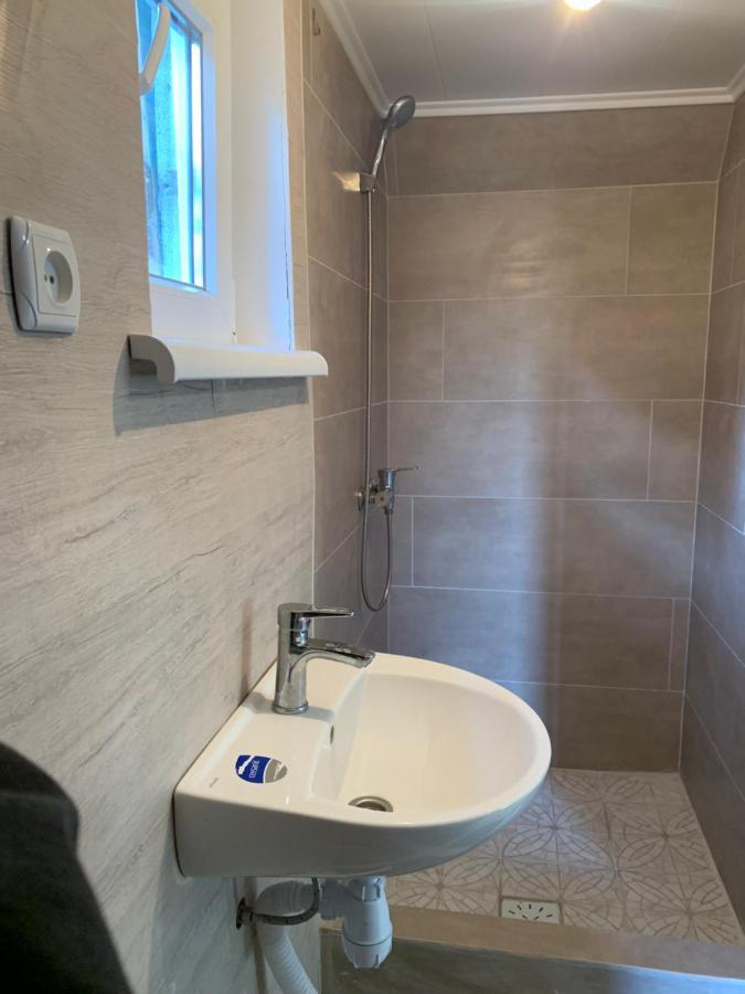 Вуличок Apartment Kamianets-Podilskyi Ngoại thất bức ảnh